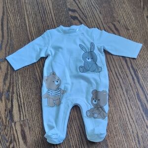 Adorable Baby One Piece with Bear Print NEW